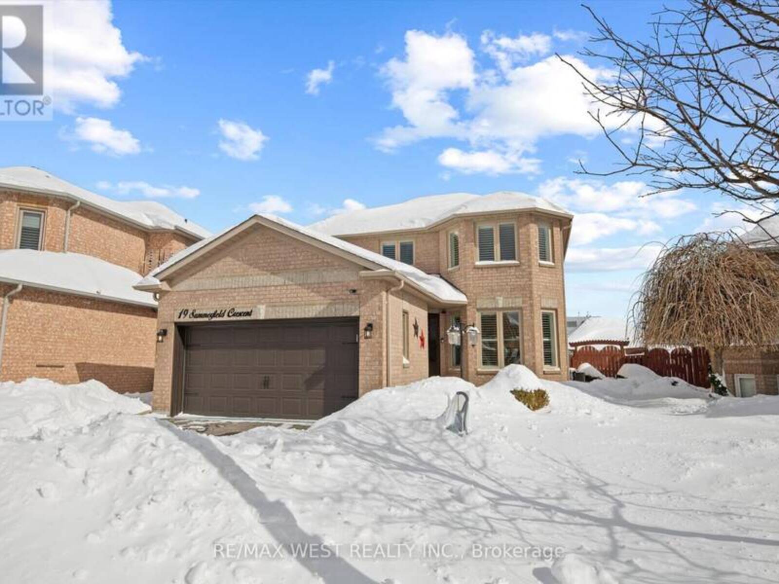 19 SUMMERFIELD CRESCENT, Brampton, Ontario L6X 4K4