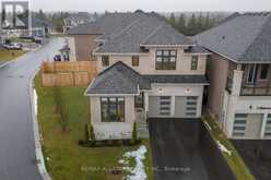 7 BALLANVIEW COURT | Whitchurch-Stouffville Ontario | Slide Image One