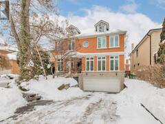 602 GLENGROVE AVENUE Toronto Ontario, M6B 2H8