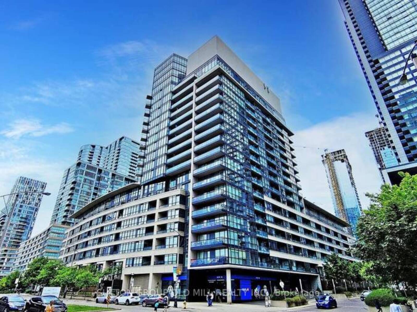 1802 - 8 TELEGRAM MEWS, Toronto, Ontario M5V 3Z5