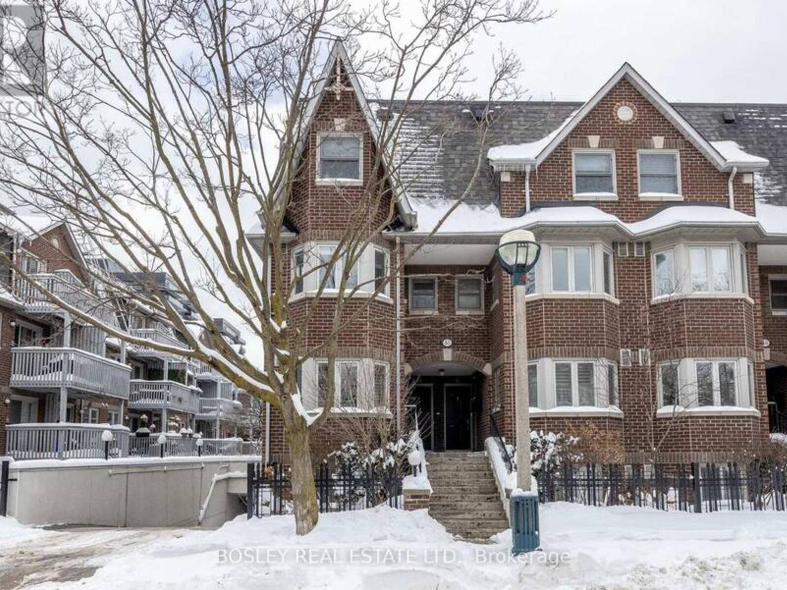 46A CRAWFORD STREET, Toronto, Ontario M6J 3T6