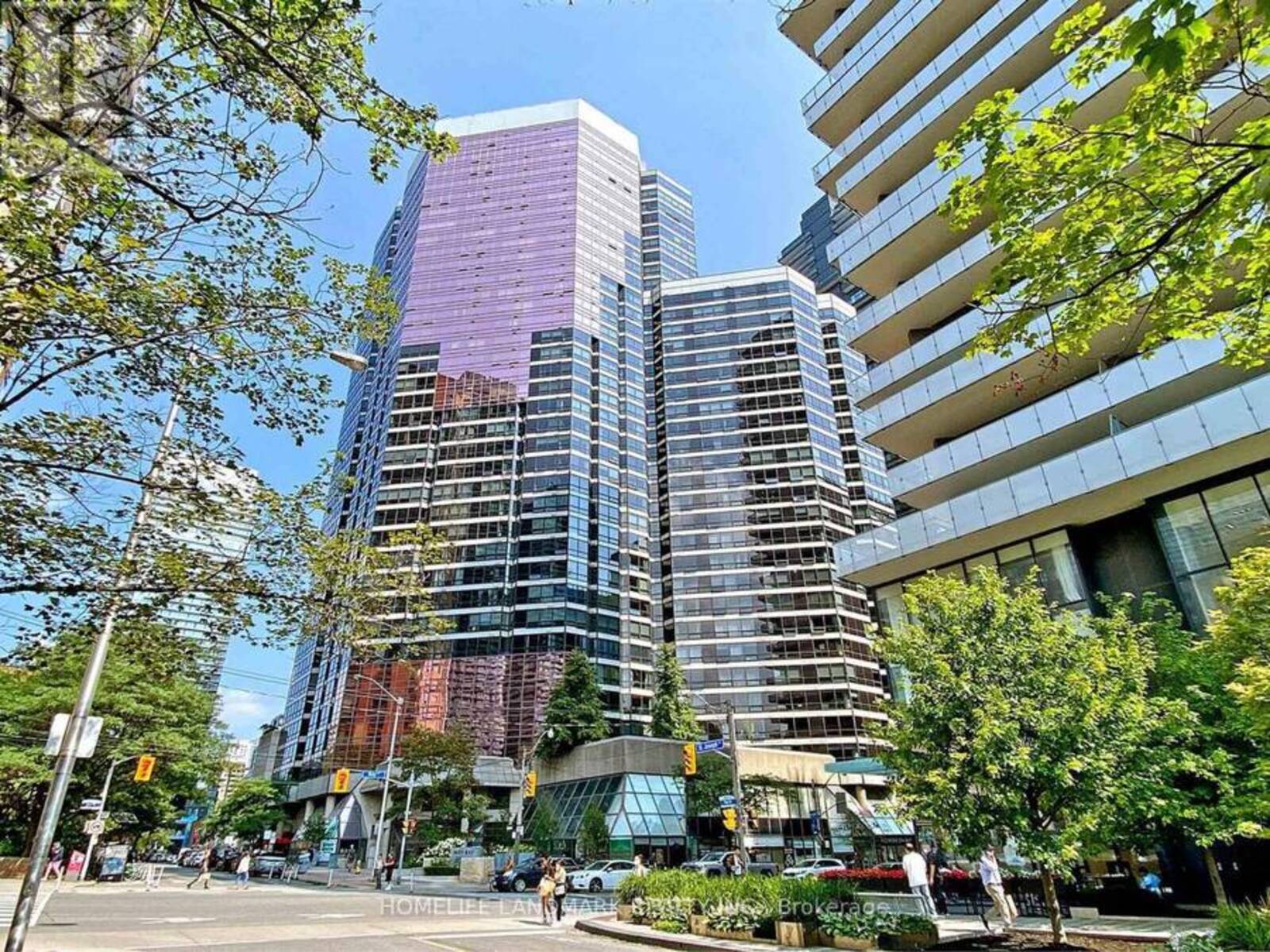 701 - 1001 BAY STREET, Toronto, Ontario M5S 3A6