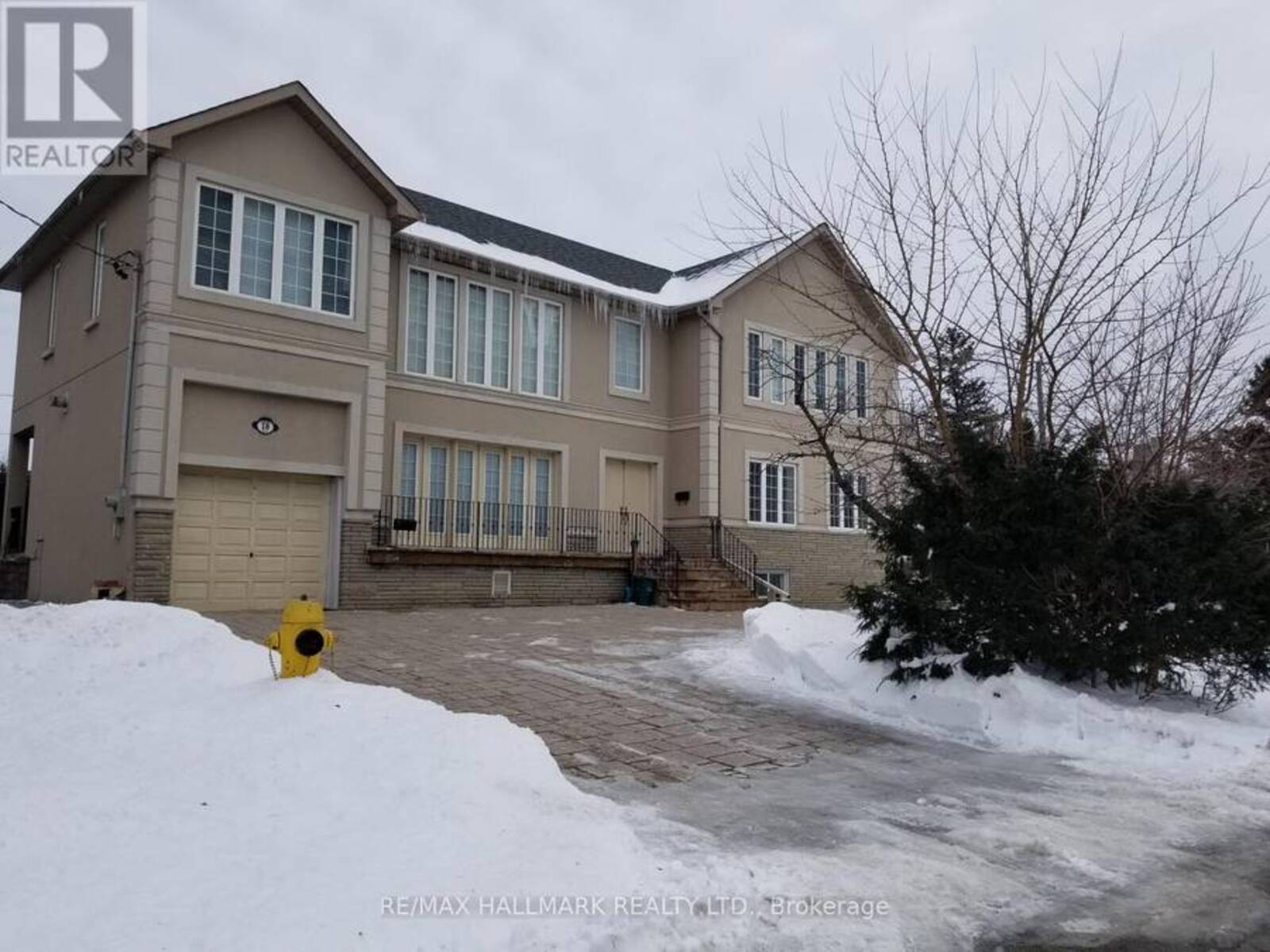 18 MULLET ROAD, Toronto, Ontario M2M 2A6