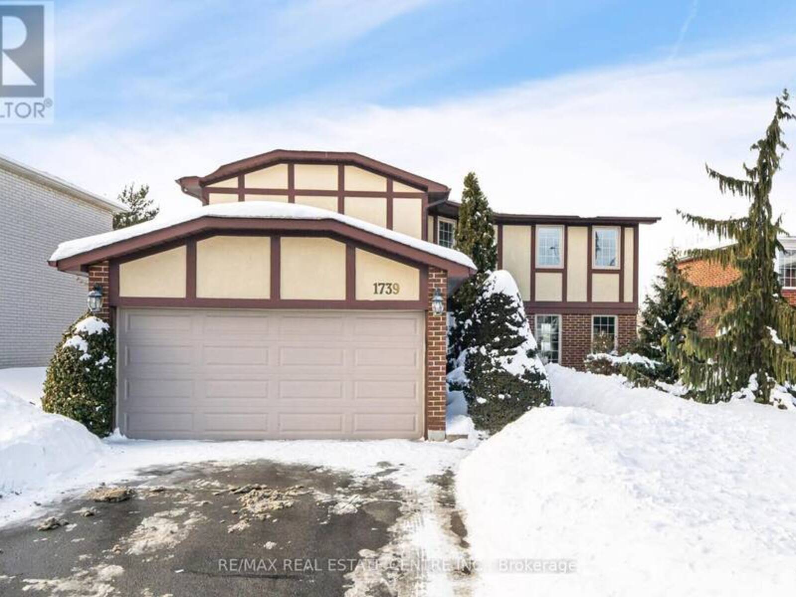 1739 MAPLE RIDGE DRIVE, Mississauga, Ontario L4W 2B5