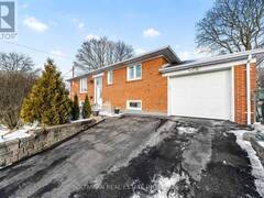 29 SEALCOVE DRIVE Toronto Ontario, M9C 2C7