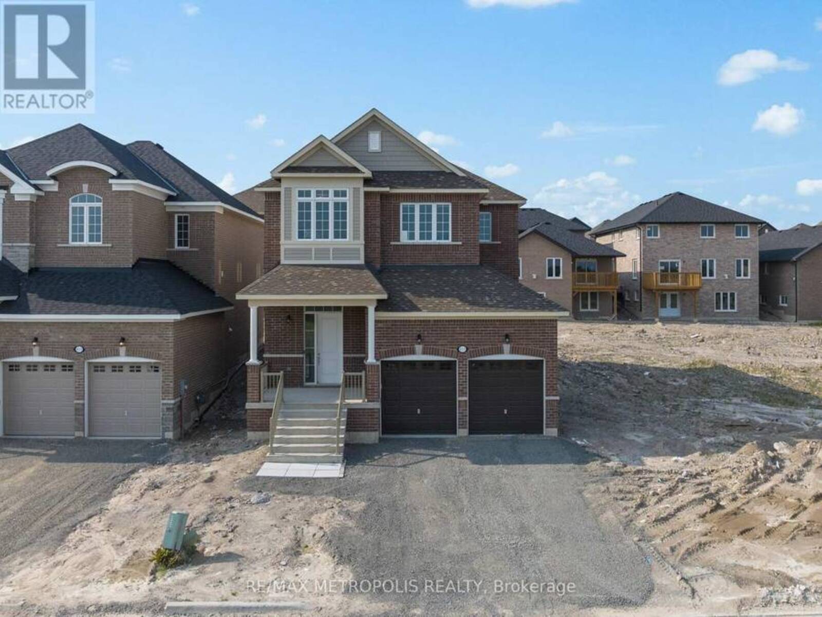 813 STEINBERG COURT, Selwyn, Ontario K9K 0G3