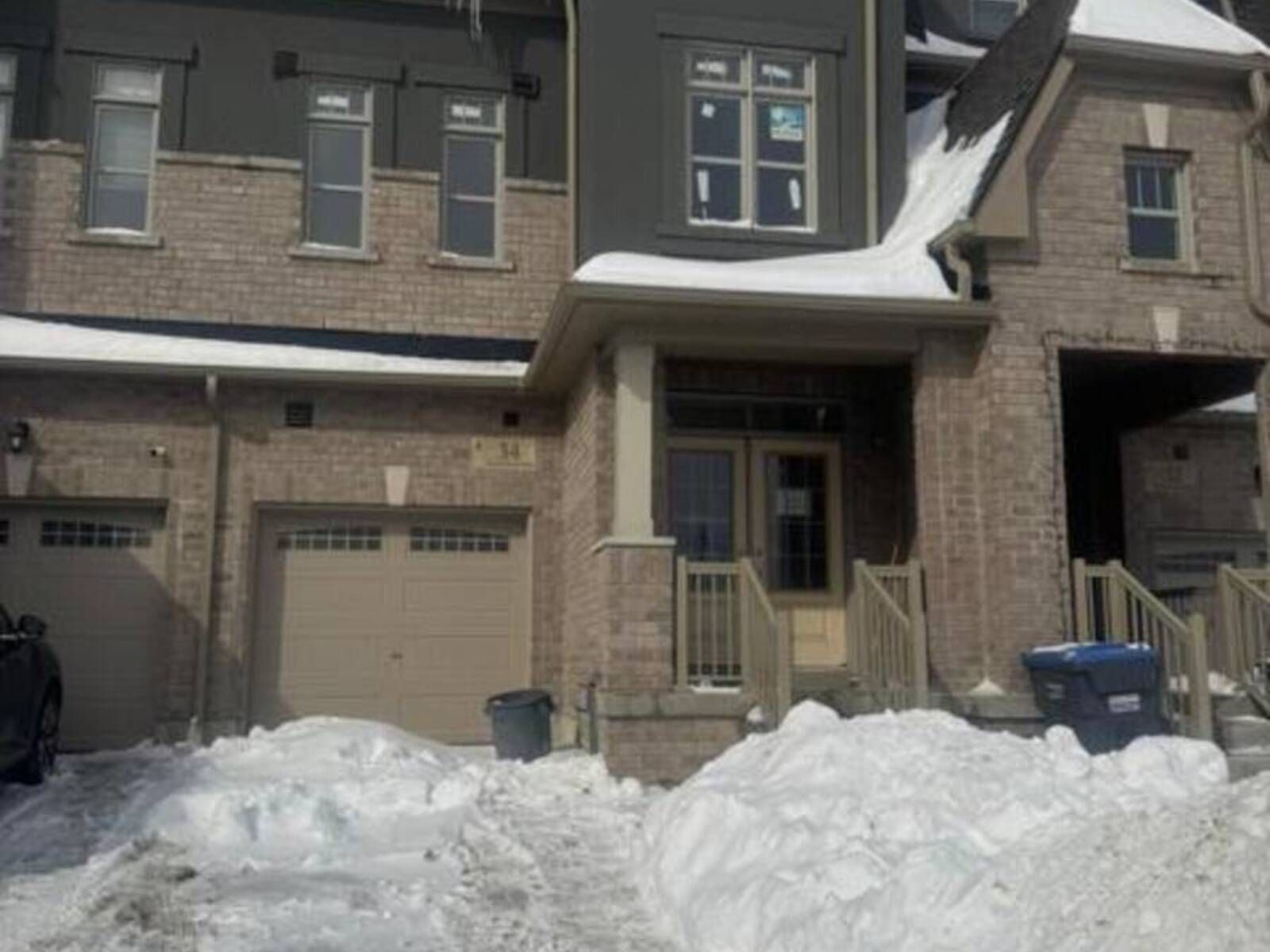 34 FOXSPARROW ROAD, Brampton, Ontario L6R 4E1