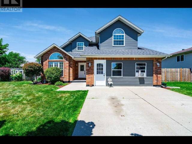 43 EASTGROVE CRESCENT Leamington Ontario, N8H 5J7 - 6 Bedrooms Home For Sale