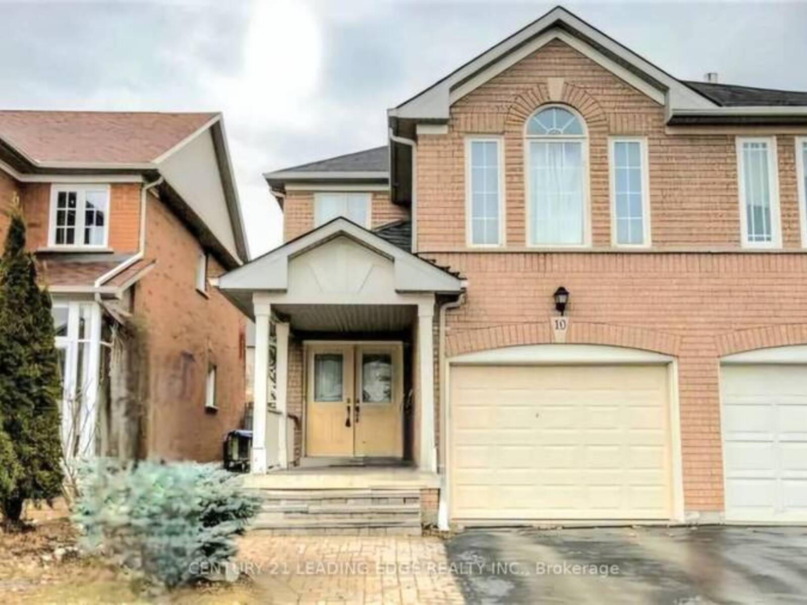 10 FROBISHER STREET, Richmond Hill, Ontario L4B 4H7