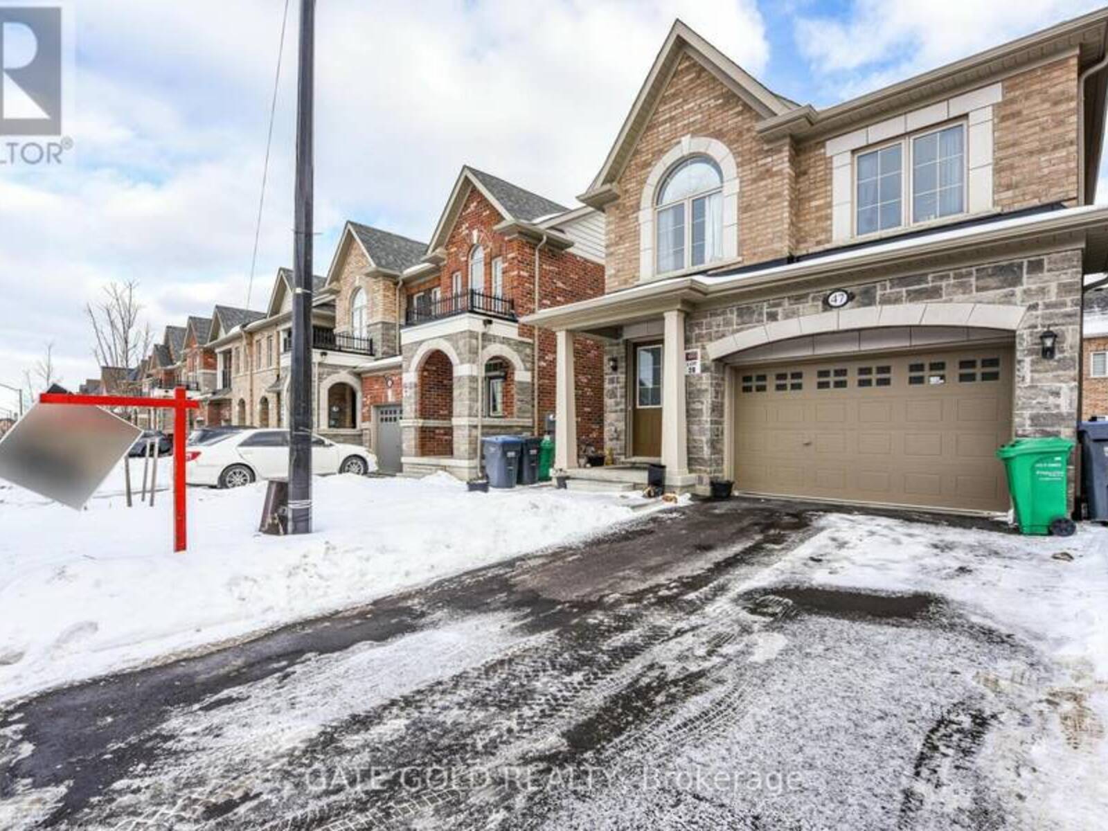 47 DONALD STEWART ROAD, Brampton, Ontario L7A 5J8