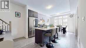 5 - 8 SAYERS LANE | Richmond Hill Ontario | Slide Image Nine