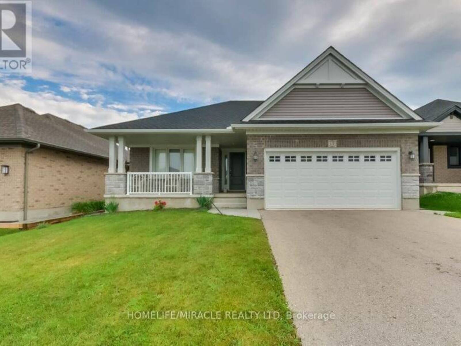 15 FOX HOLLOW COURT, St. Thomas, Ontario N5R 0J6