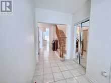 22 ZERMATT WAY | Markham Ontario | Slide Image Nine