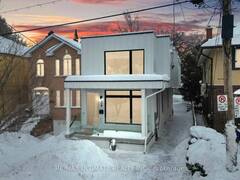 55 KING EDWARD AVENUE Toronto Ontario, M4C 5J5