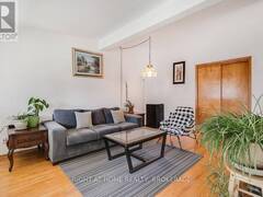 231 ALMA STREET N Guelph Ontario, N1H 5Y1