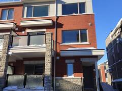 16 - 250 LAGERFELD DRIVE Brampton Ontario, L7A 5G9