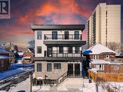 4 - 17 PETER STREET Kitchener Ontario, N2G 3J5