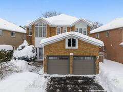 95 PINNACLE TRAIL Aurora Ontario, L4G 7G7