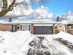 8 DYWIN COURT Cambridge Ontario, N1R 5S4