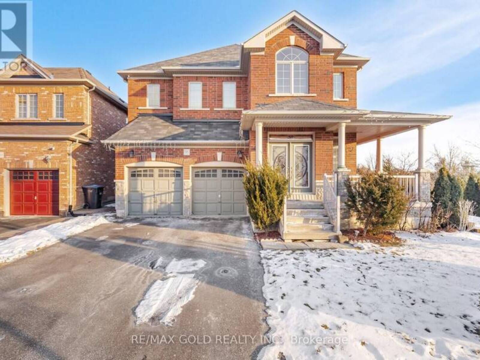 35 CLEARFIELD DRIVE, Brampton, Ontario L6P 3L5