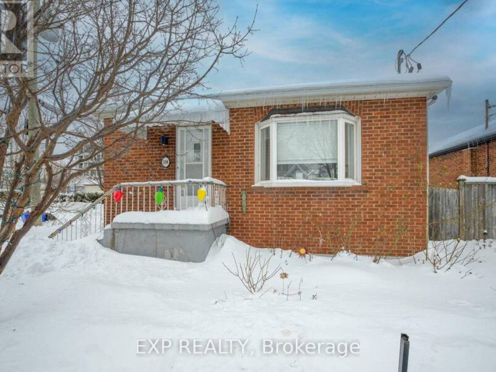 114 EAST 11TH STREET, Hamilton, Ontario L9A 3T4