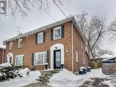 34 ALLANBROOKE DRIVE Toronto Ontario, M9A 3N8