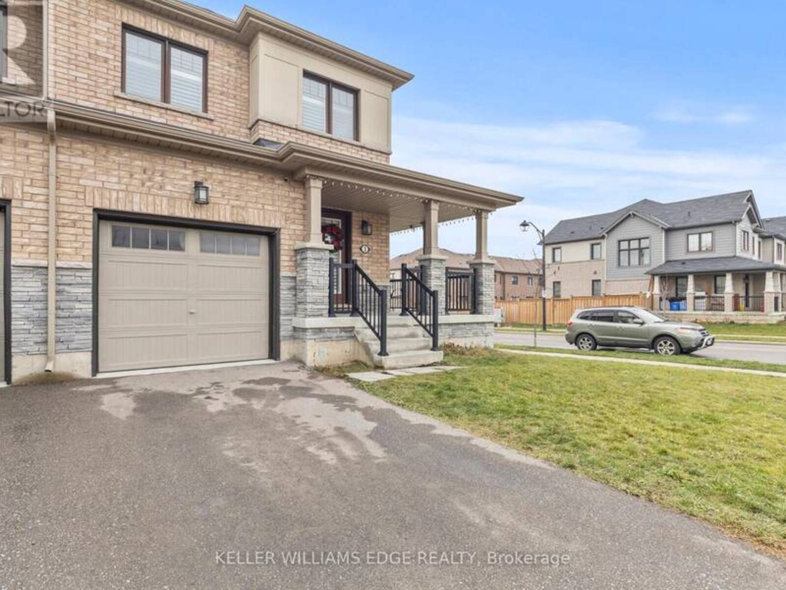 3 PAGEBROOK CRESCENT, Hamilton, Ontario L8J 0K7