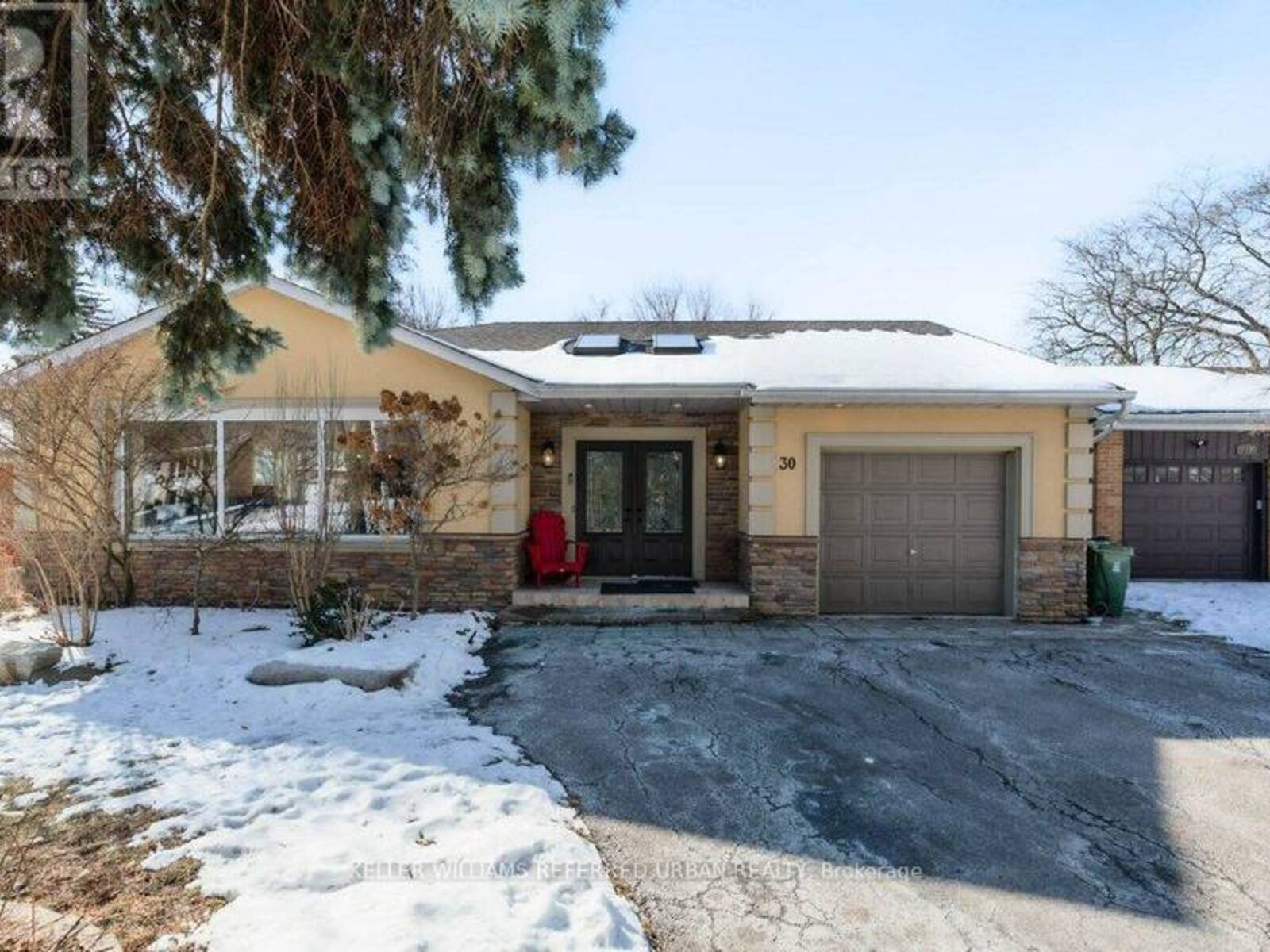 30 LARABEE CRESCENT, Toronto, Ontario M3A 3E7