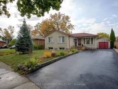 1278 CANVEY CRESCENT Mississauga Ontario, L5J 1S1