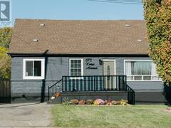 673 KNOX AVENUE Hamilton Ontario, L8H 6K4