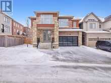 4 GOLDENEYE DRIVE | East Gwillimbury Ontario | Slide Image Three