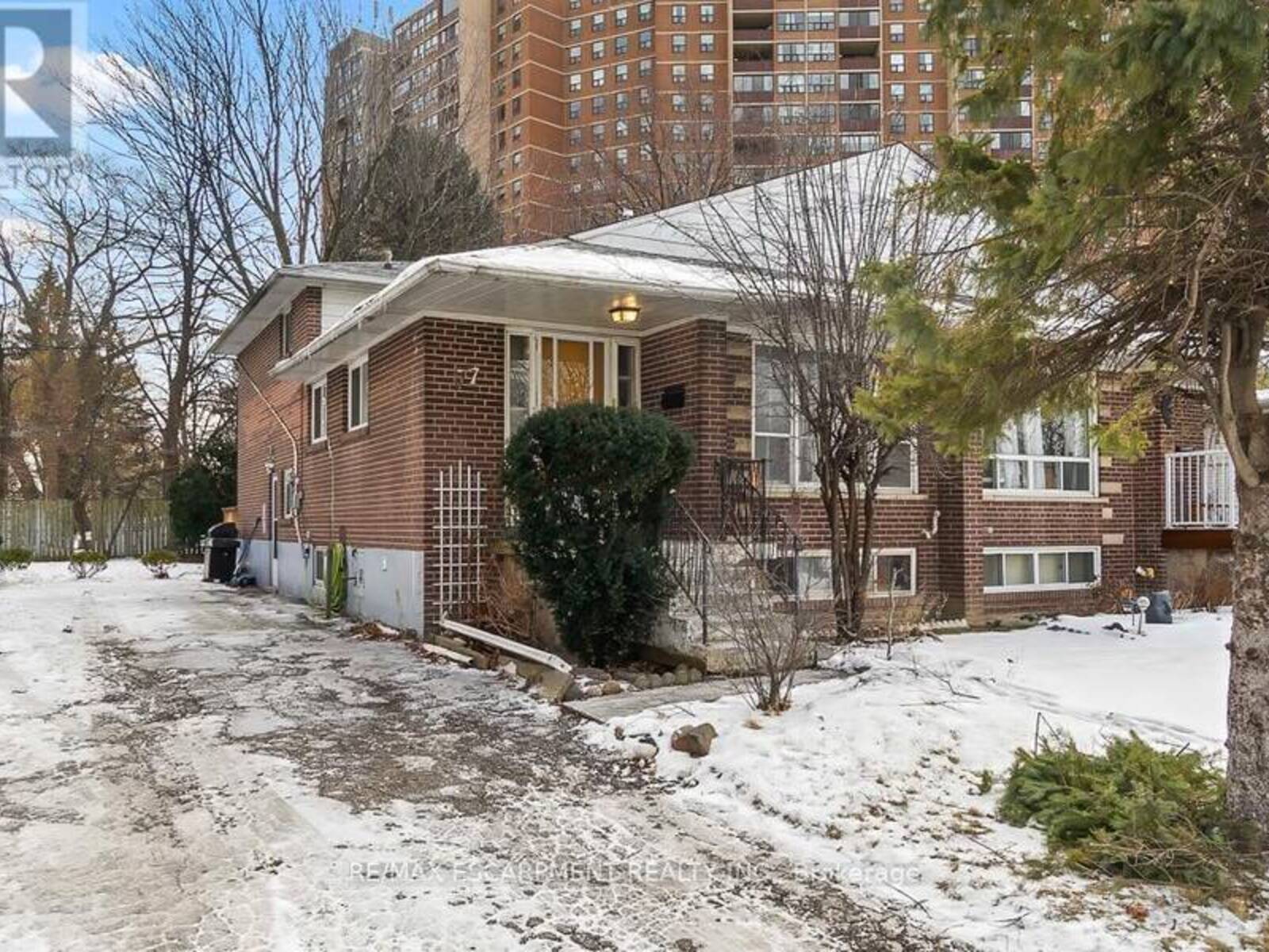 57 BIRGITTA CRESCENT, Toronto, Ontario M9C 3W1