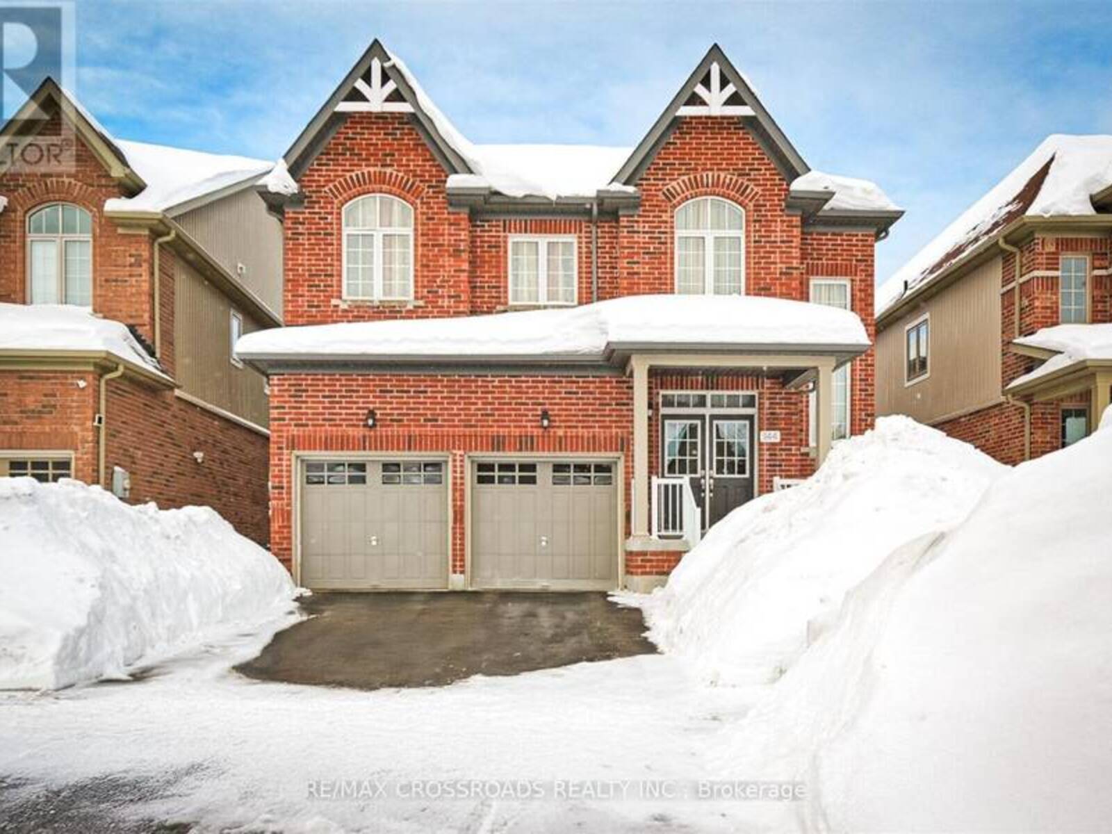 144 GOLD PARK GATE, Angus, Ontario L3W 0B4