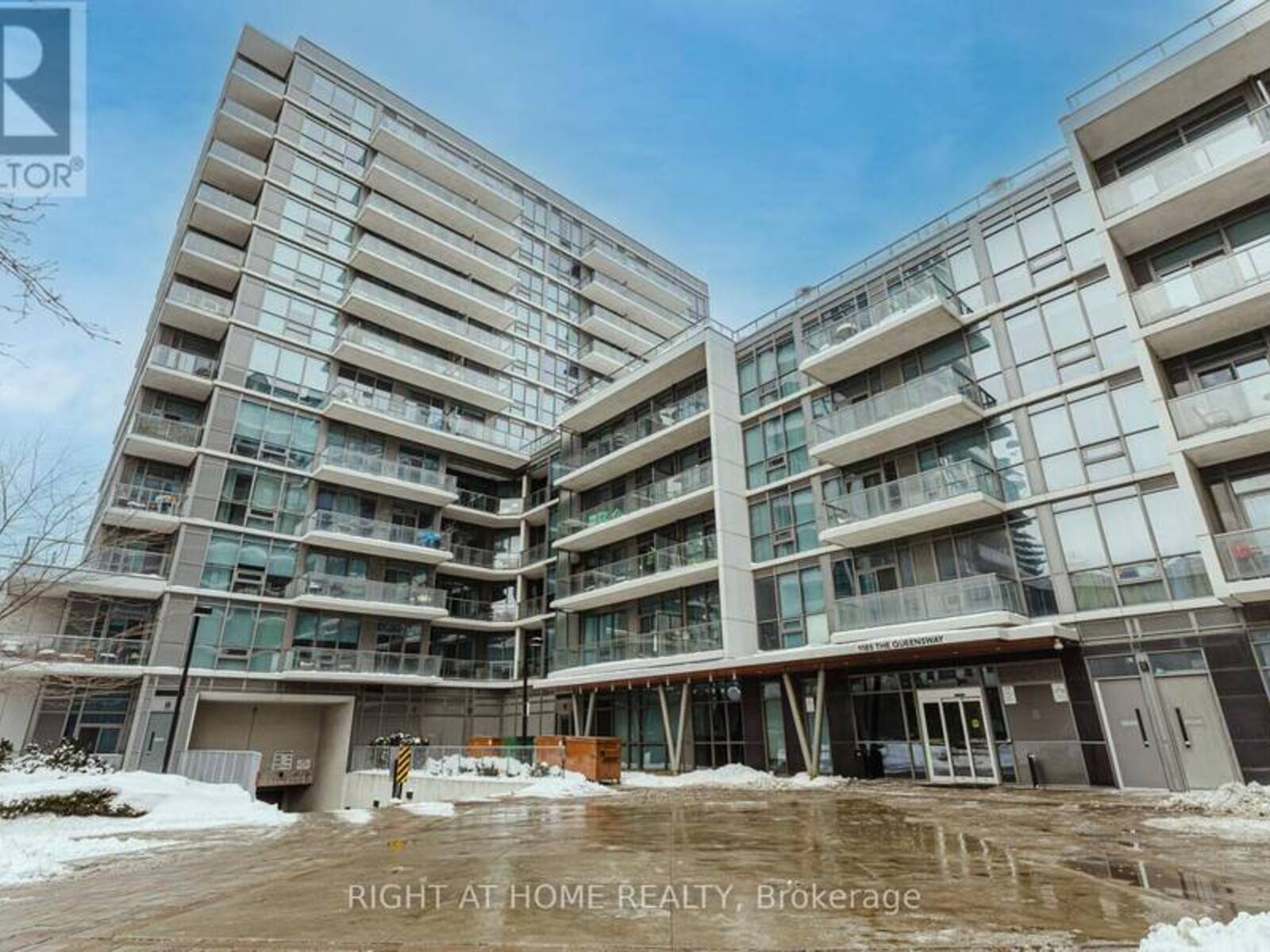 815 - 1185 THE QUEENSWAY, Toronto, Ontario M8Z 0C6