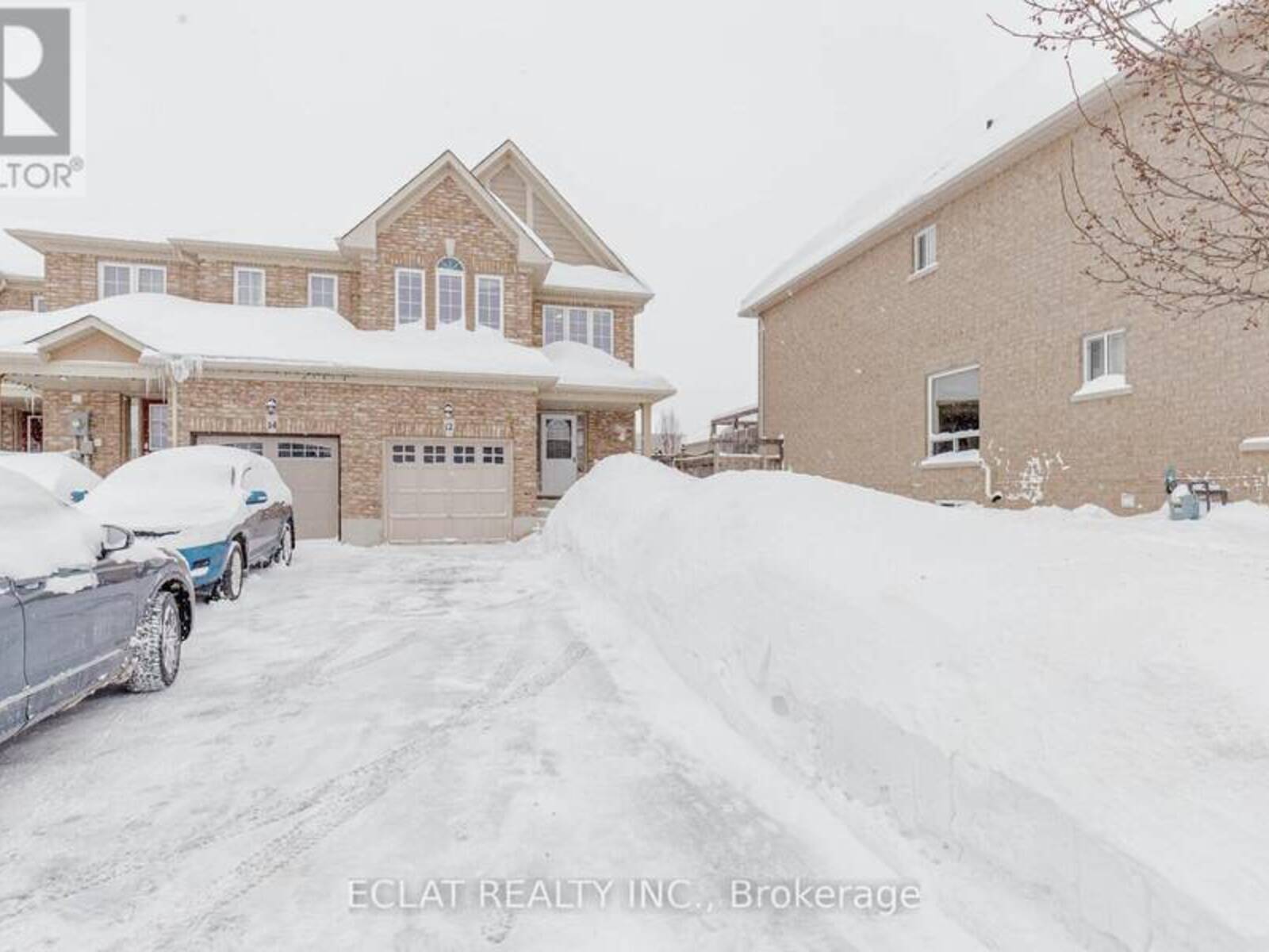 12 LANCASTER COURT, Barrie, Ontario L4M 0G1