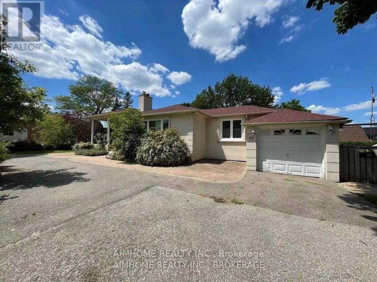 75 HARDING BOULEVARD, Richmond Hill, Ontario L4C 1S7