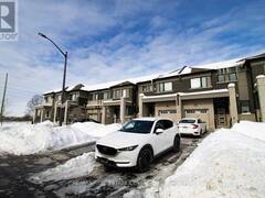 98 LOCKYER DRIVE E Whitby Ontario, L1P 0M3