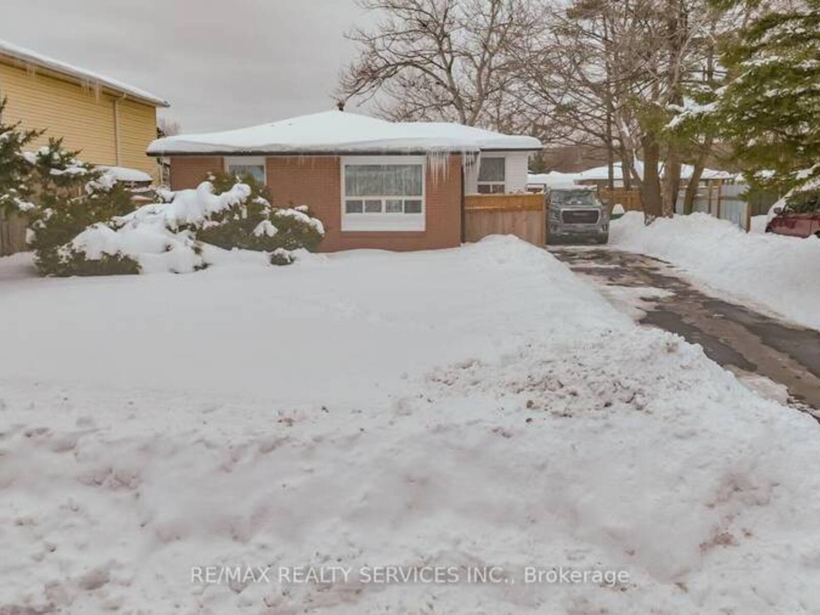 23 FIDELIA CRESCENT, Brampton, Ontario L6T 3P7