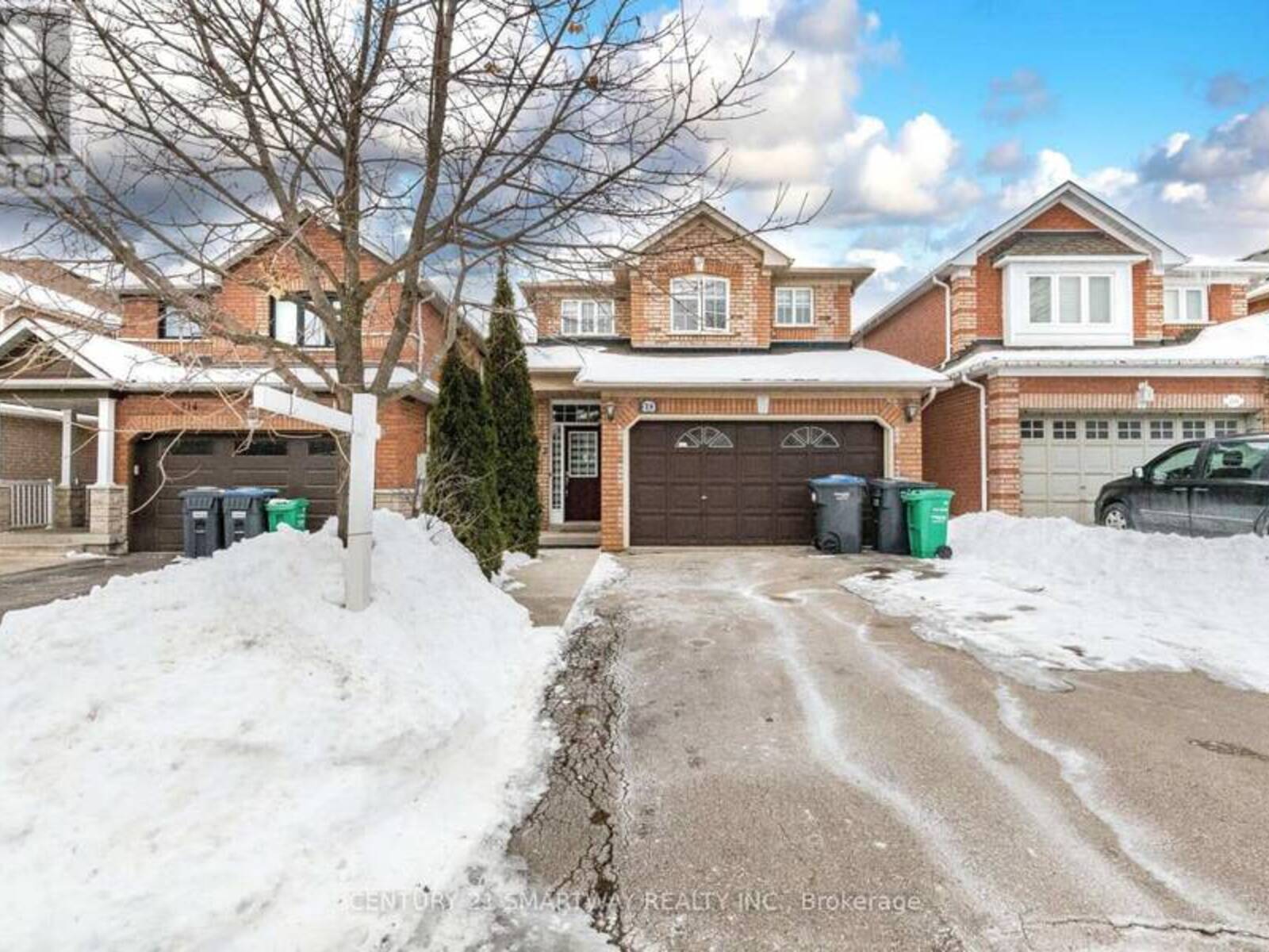 212 TWIN PINES CRESCENT, Brampton, Ontario L7A 1N6