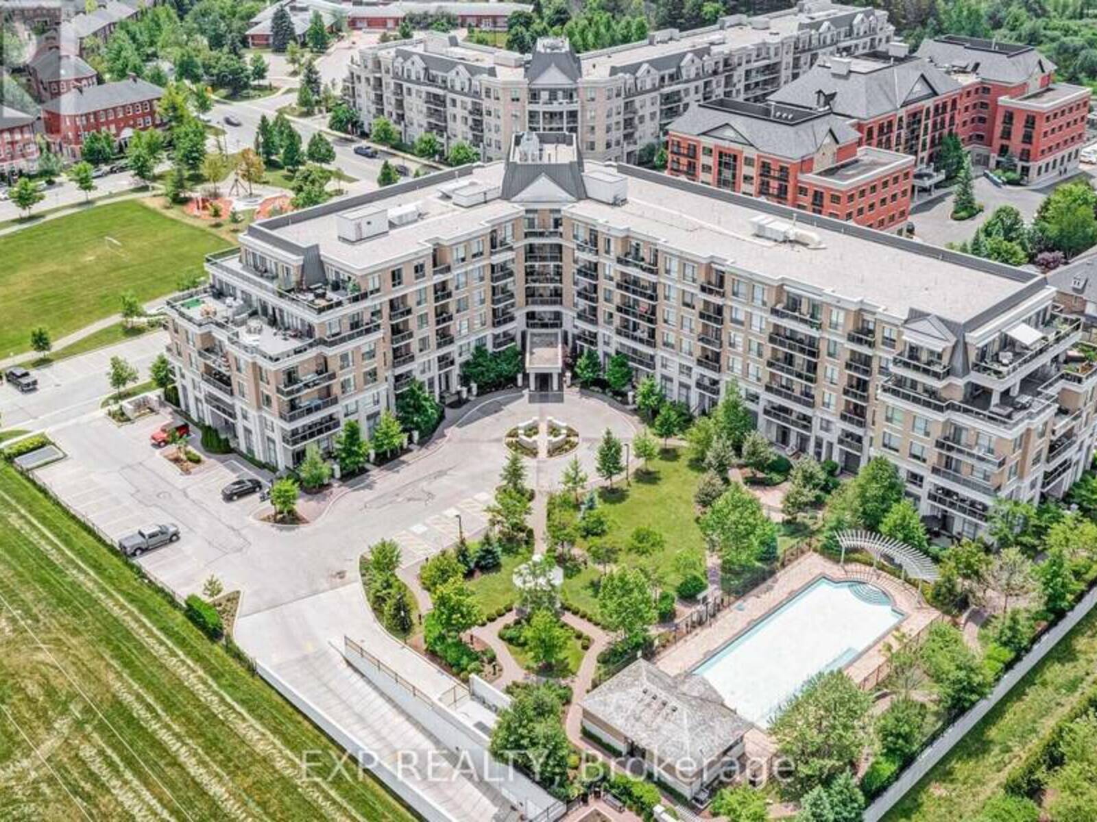 232 - 111 CIVIC SQUARE GATE, Aurora, Ontario L4G 0S6