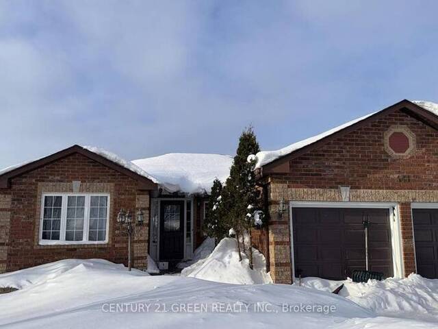 141 COLUMBIA ROAD Barrie Ontario, L4N 8E3 - 7 Bedrooms Home For Sale