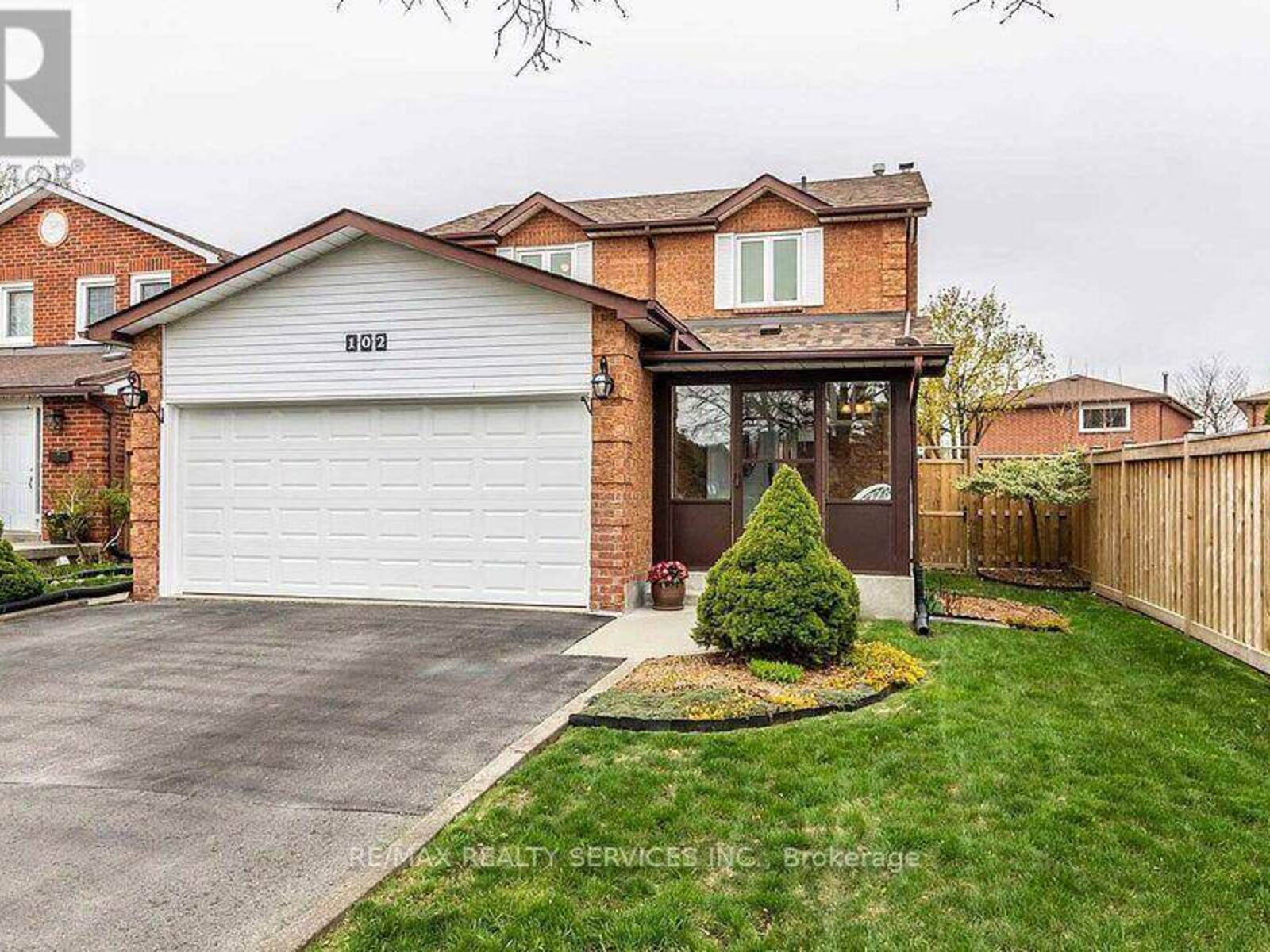 102 RICHVALE DRIVE N, Brampton, Ontario L6Z 2M2