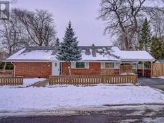 2 LADYSBRIDGE DRIVE Toronto Ontario, M1G 3H6