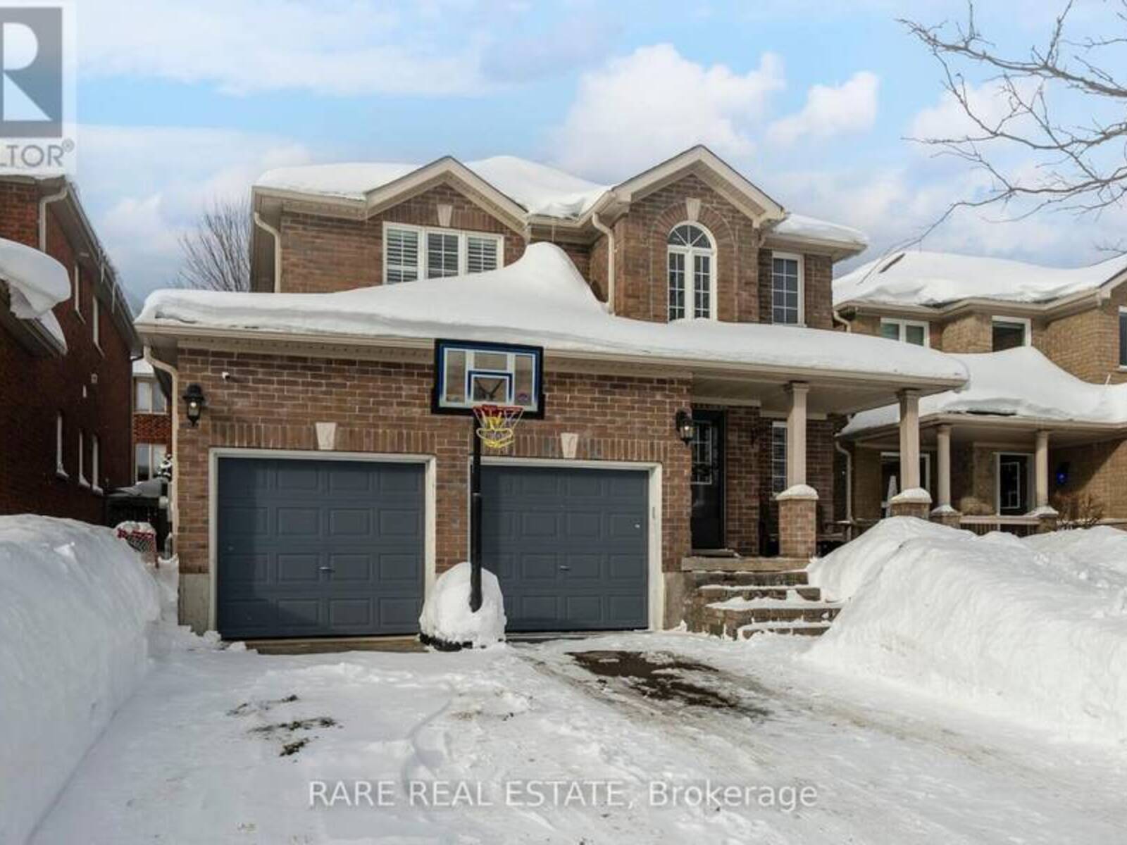 46 SOVEREIGN'S GATE, Barrie, Ontario L4N 0Y9