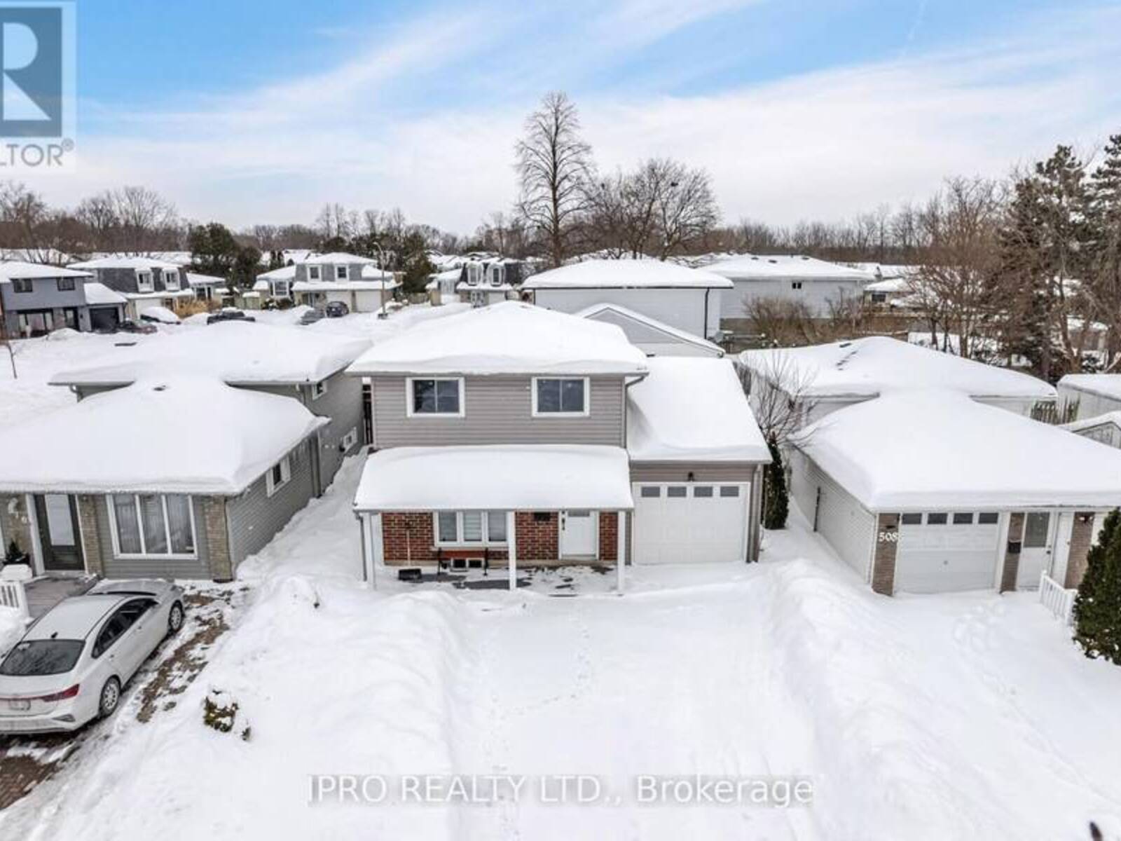 512 PINETREE CRESCENT, Cambridge, Ontario N3H 4X5