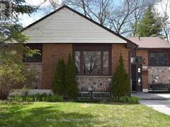 612 MARKSBURY ROAD Pickering Ontario, L1W 2S8