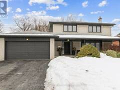 37 CHERRY POST CRESCENT Toronto Ontario, M9C 2J9