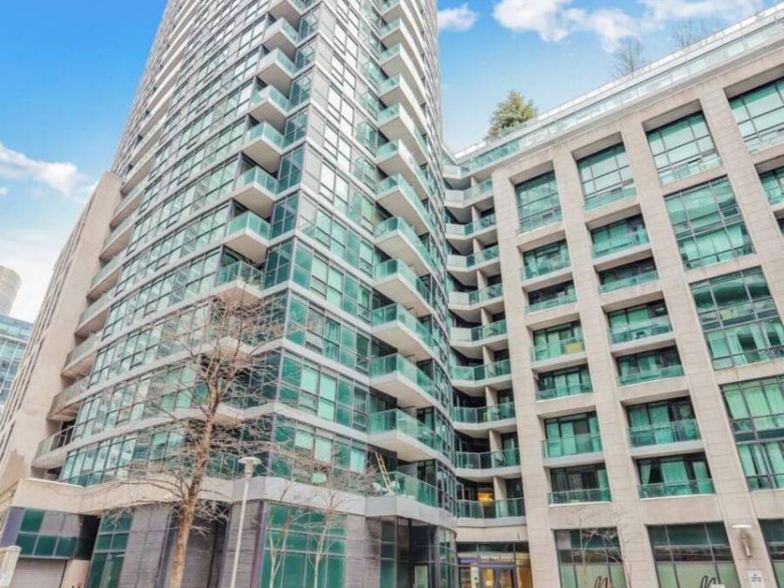 332 - 600 FLEET STREET, Toronto, Ontario M5V 1B7