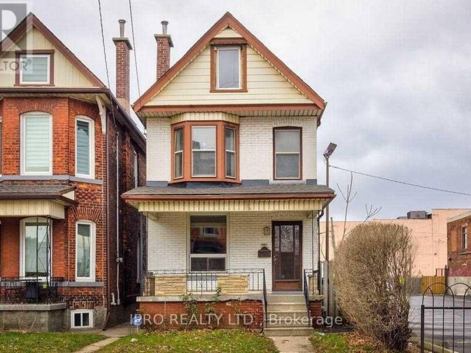 219 WENTWORTH STREET N, Hamilton, Ontario L8L 5V6