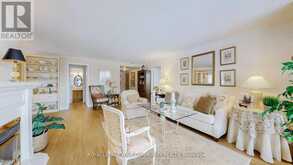 304 - 2 RAYMERVILLE DRIVE W | Markham Ontario | Slide Image Nine